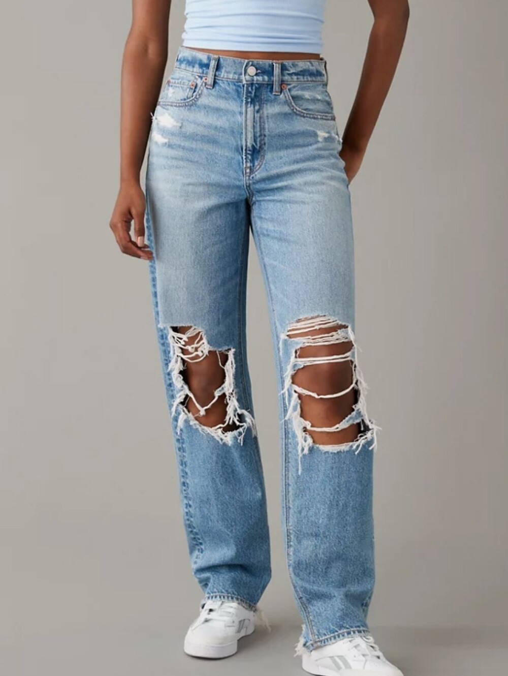 American Eagle NWT  Strigid Ripped Highest Waist Baggy Straigh Jean Size 2.